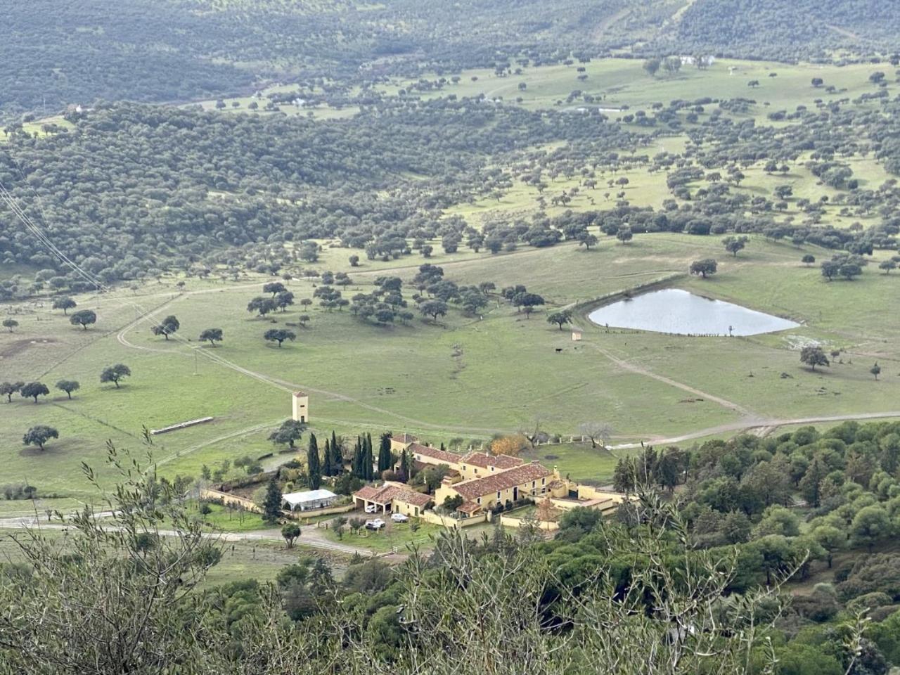 Finca La Alcolehuela En Parque Natural De Despenaperros Σάντα Έλενα Εξωτερικό φωτογραφία